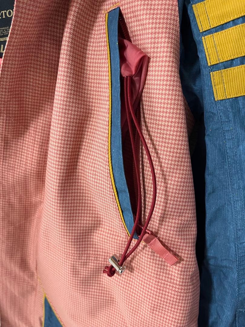 ◆Burton バートン　レディース　スノージャケット　L 土曜発送★