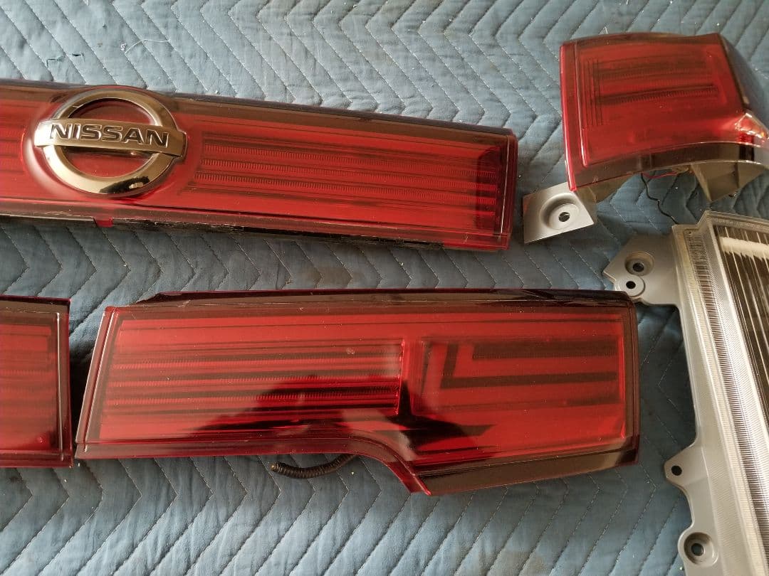 E52 エルグランド ワンオフLEDテールセット