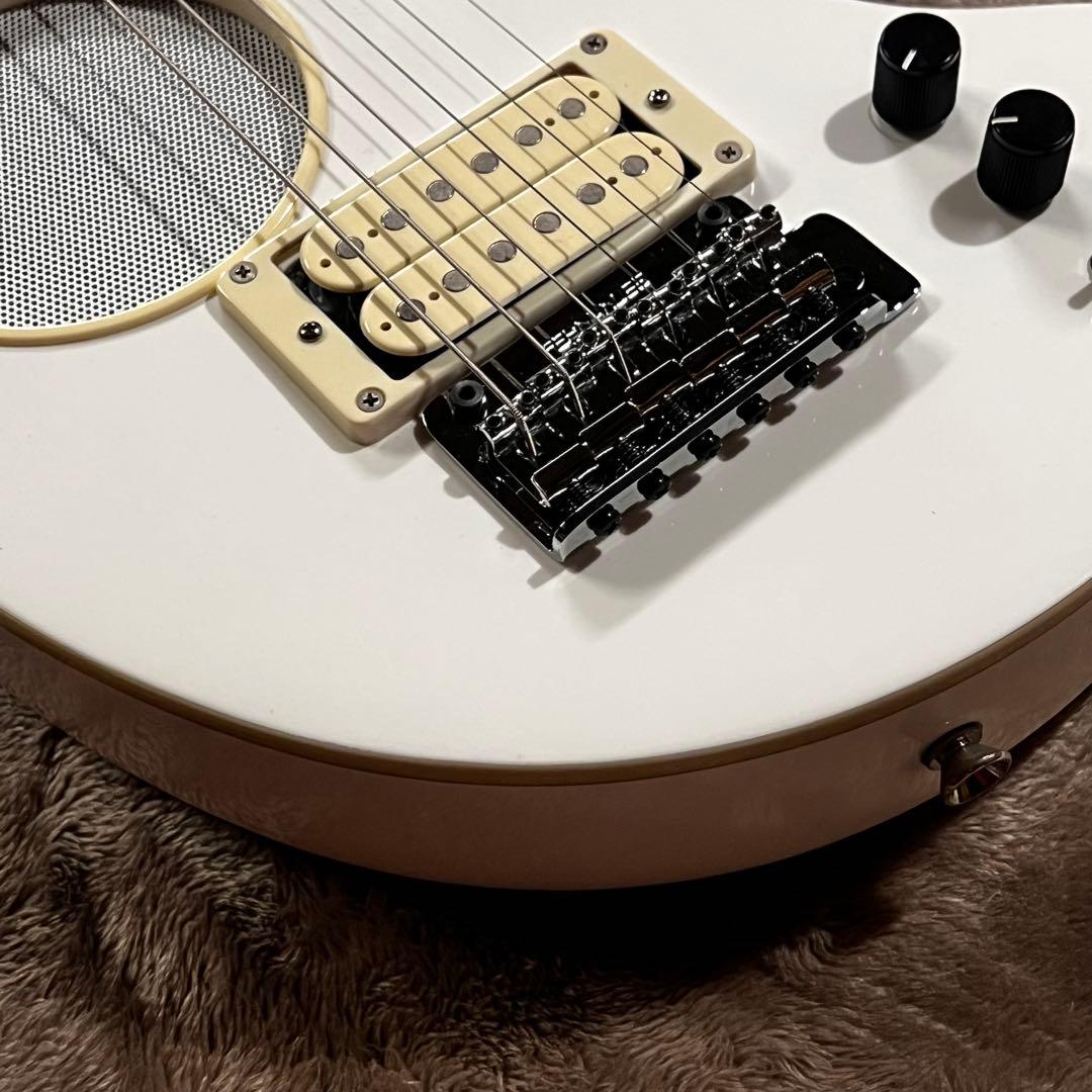 フェルナンデス ZO-3芸達者 アンプ内蔵 ホワイト 管AN