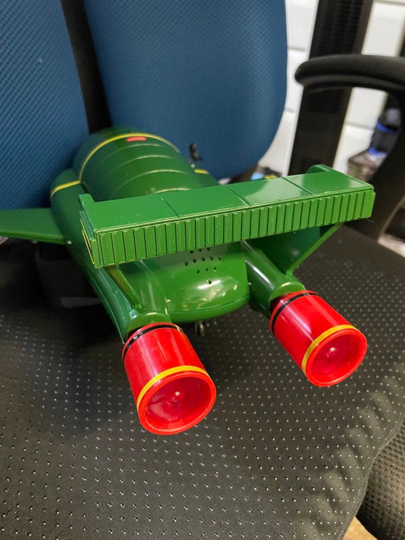 タカラ ラジコン サンダーバード2号