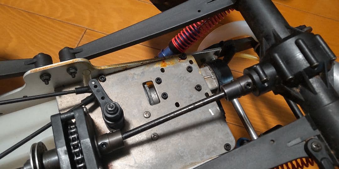 京商 KYOSHO MAD ARMOUR エンジン RCカー メカなし　ジャンク