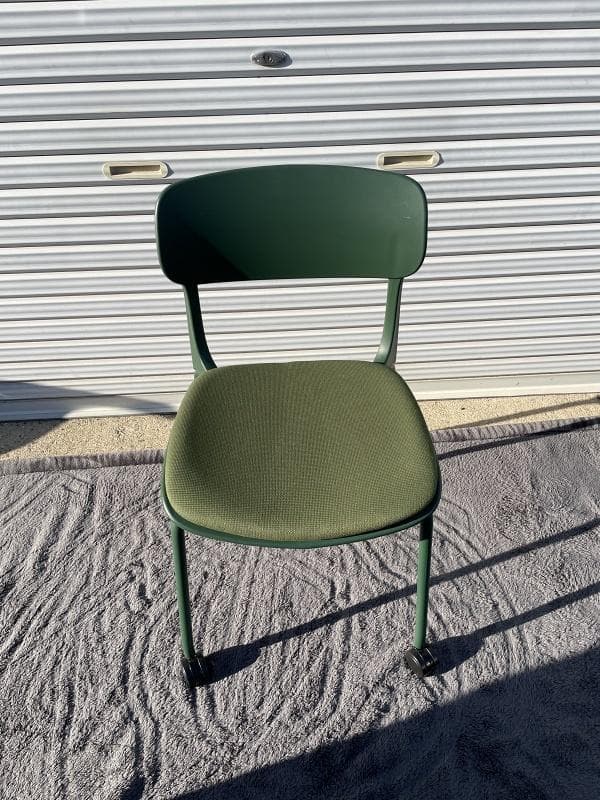 ②【美品】オカムラ　8124RL FPE8　5脚セット　座パッド・キャスター付