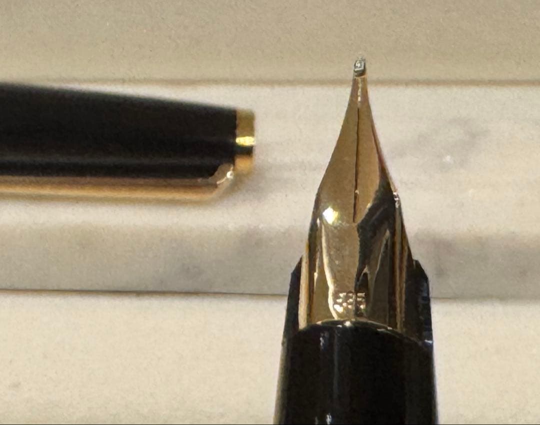 【極美品】モンブランNO320 ブラック 万年筆 EF