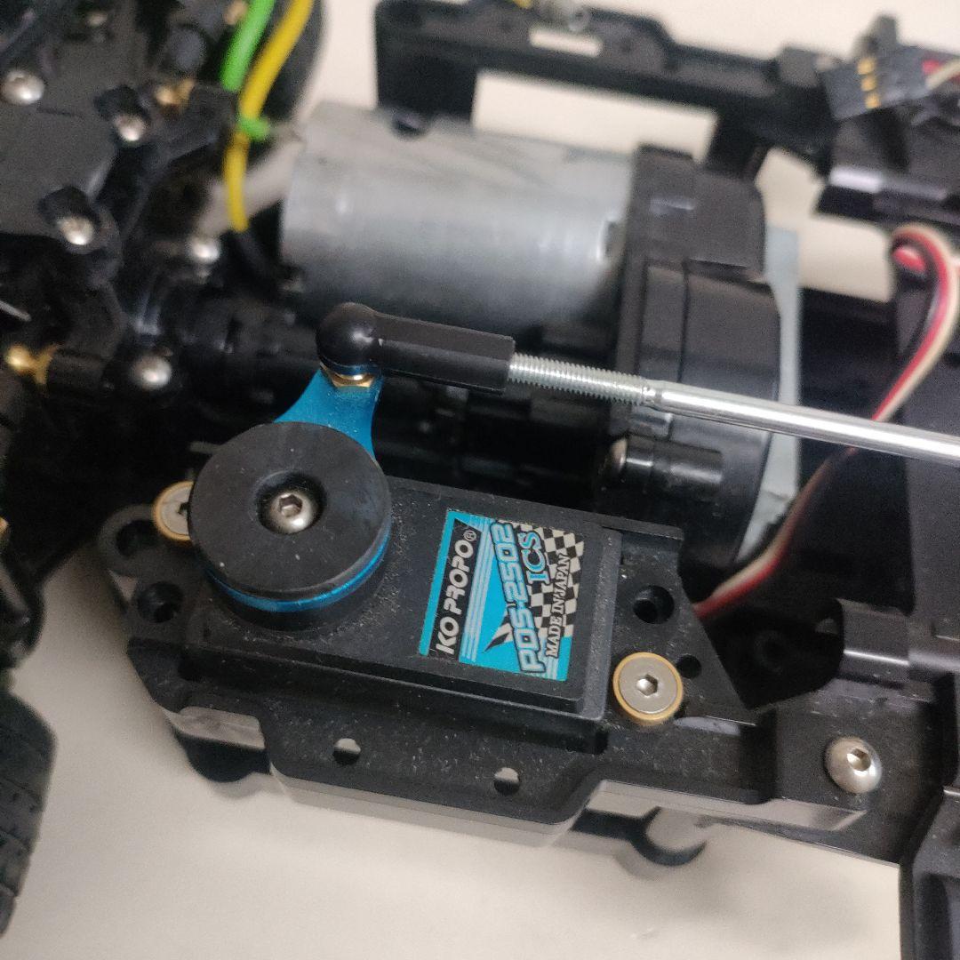 タミヤ MB-01シャーシ、 オプション装備、サーボ、フィアットボディ付き