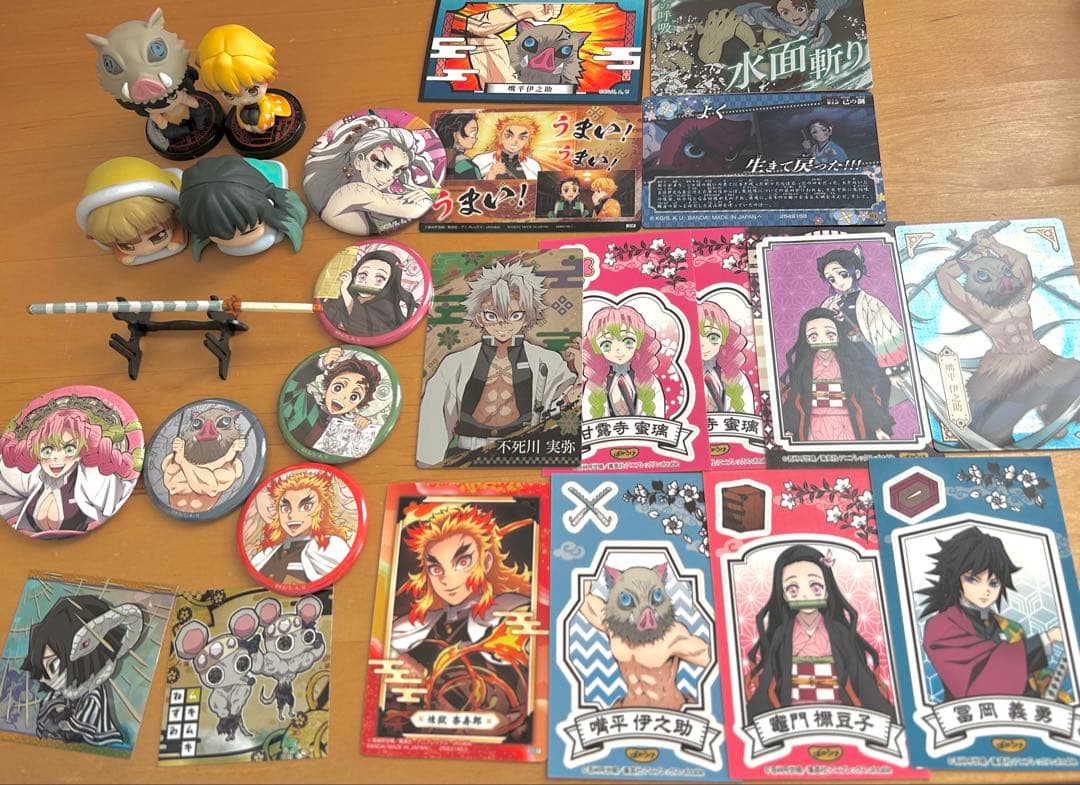 鬼滅の刃【お得！グッズまとめ売り】 カード 缶バッジ フィギュア 煉獄さんの刀