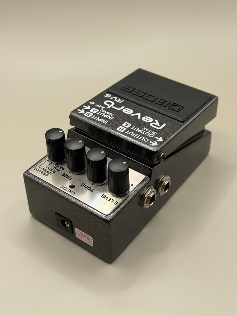 専用出品　BOSS リバーブエフェクター RV-6