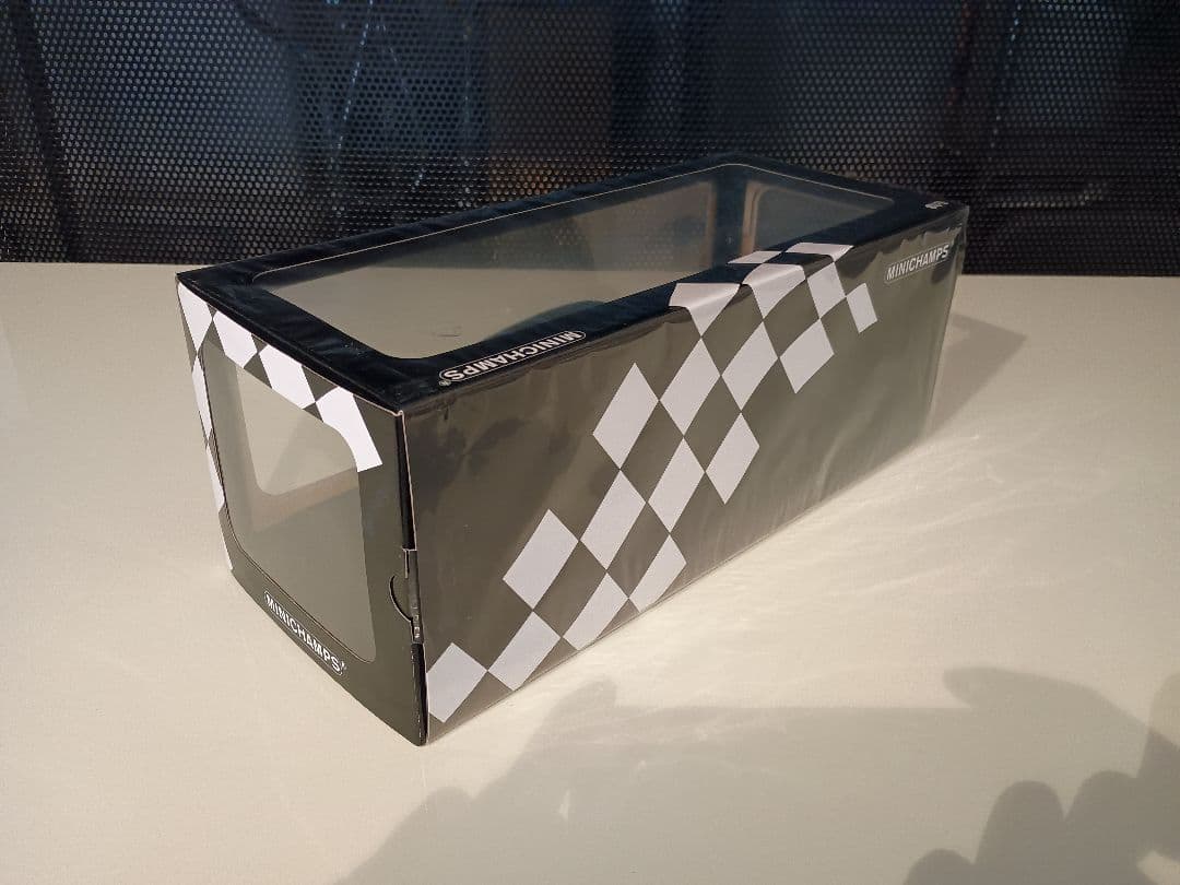 ミニチャンプス MINICHAMPS  M4 2020 1/18