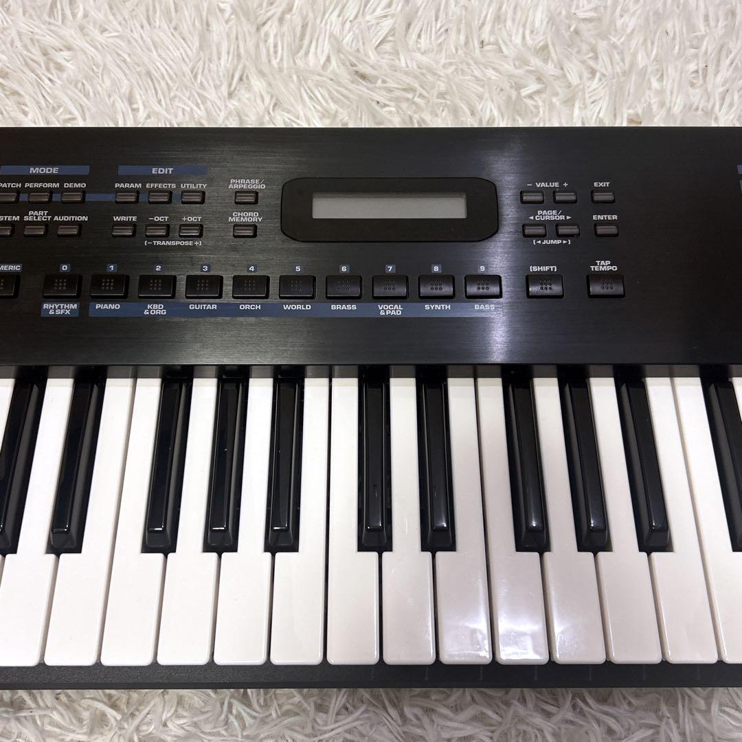 【美品】Roland JUNO-D シンセサイザー ペダル付 廃盤