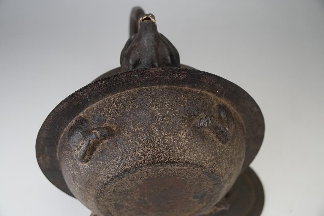 南部鉄瓶　狸　タヌキ 鉄瓶　　 煎茶道具 　検：龍文堂亀文堂金壽堂