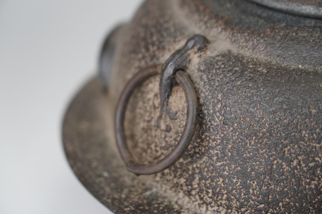 南部鉄瓶　狸　タヌキ 鉄瓶　　 煎茶道具 　検：龍文堂亀文堂金壽堂