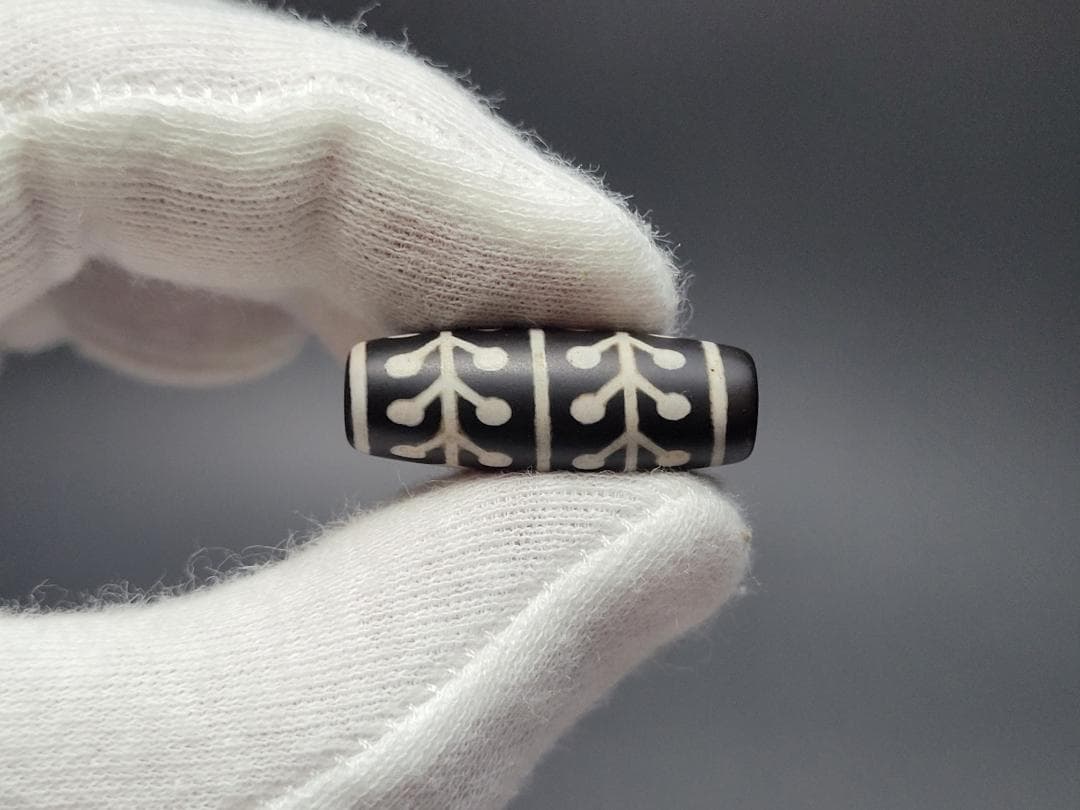 古代 黒瑪瑙 ビーズ 玉 装身具 時代物 高さ約2.9cm