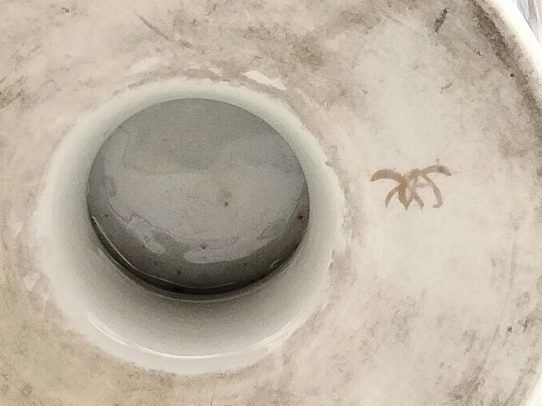 香蘭社明治期 色絵 金彩 輪花 竹林鮎文 花瓶