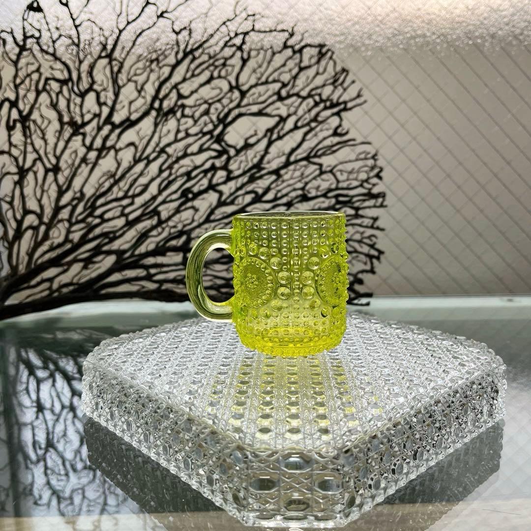 骨董　時代ガラス　フィンランド　グラッポニア マグカップ　ウランガラス１客②