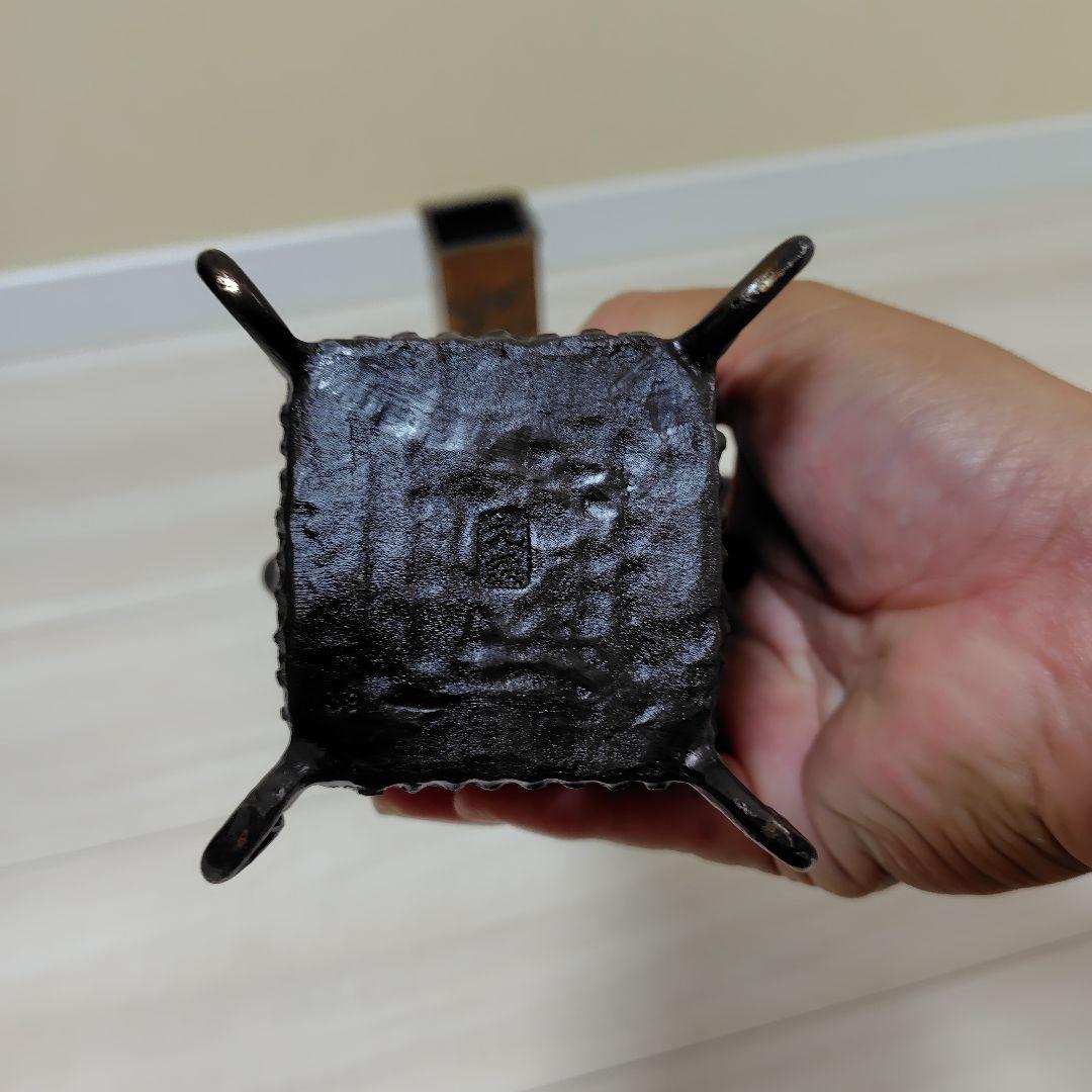 高岡銅器 青銅製花器 角型 唐草透かし 鳳凰耳付（蓋無し）