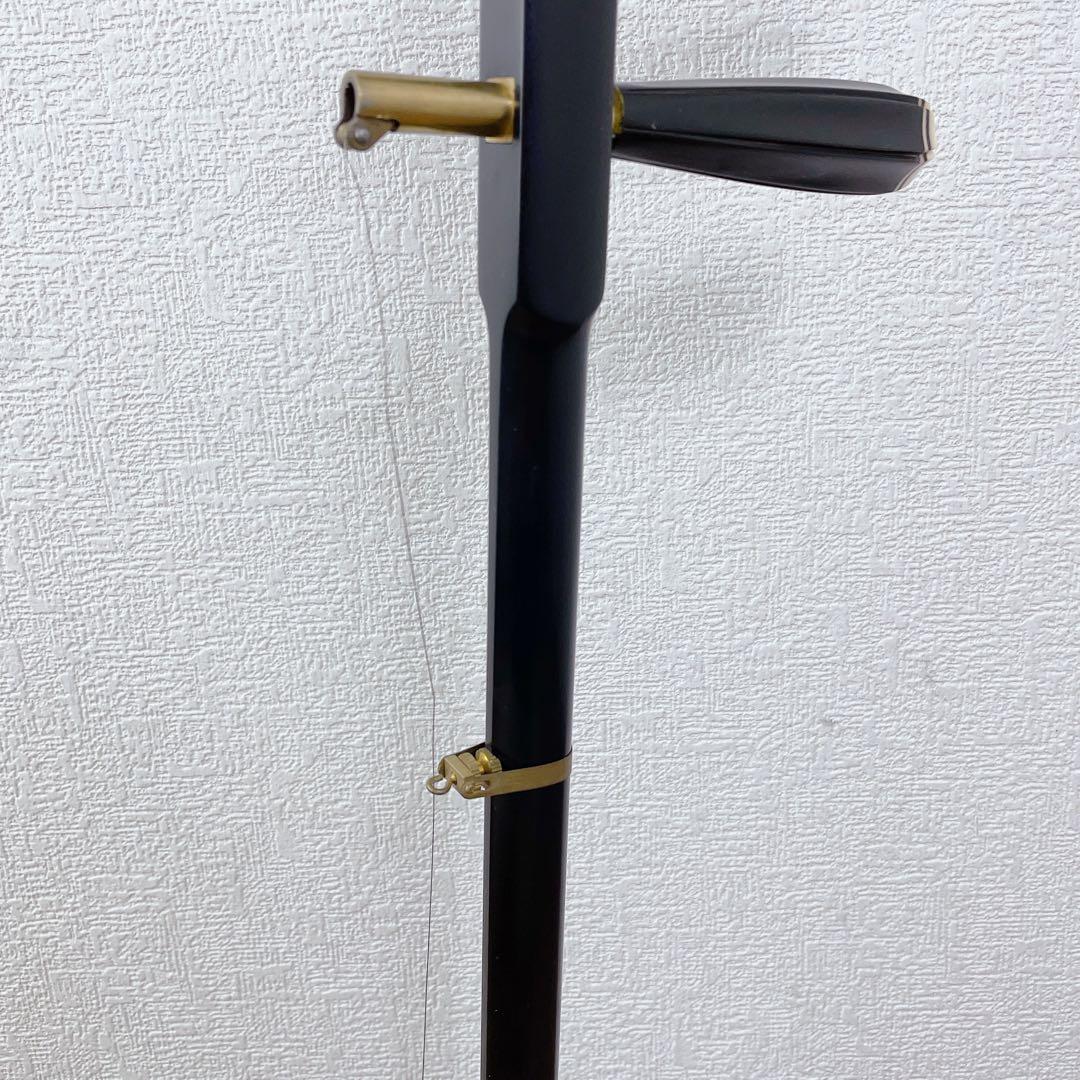 二胡　ニシキ蛇　蛇皮　黒檀　ケース付き