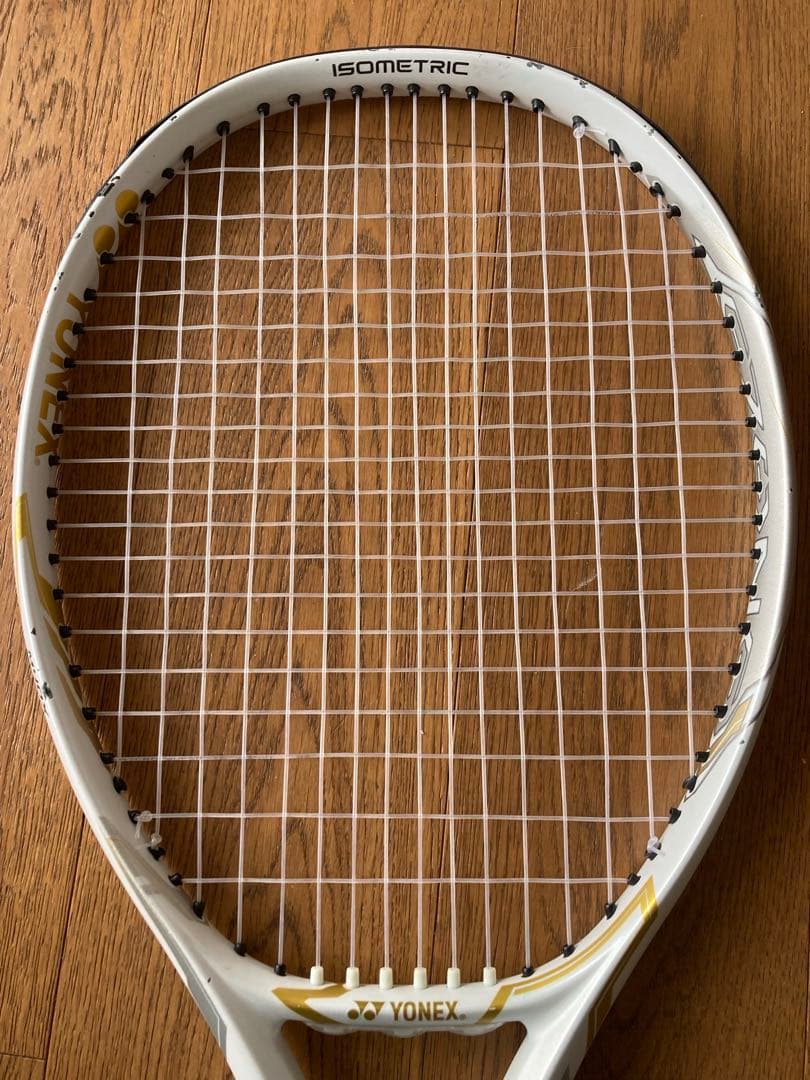 YONEX テニスラケット 大坂なおみモデル ezone100