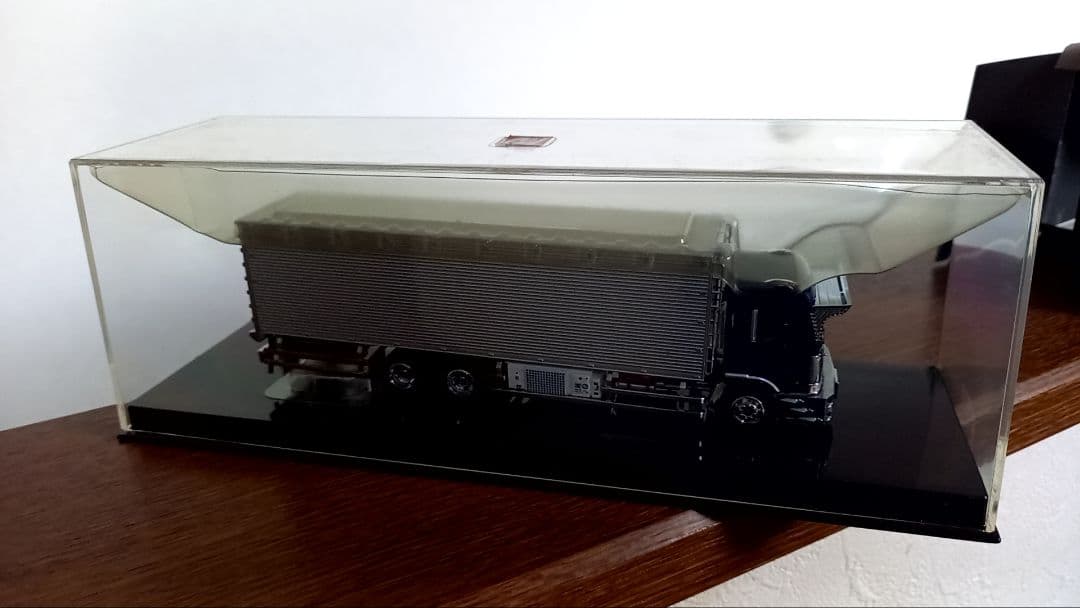 1/72スケール　みやこ鮮冷 丸美グループ 大型トラック