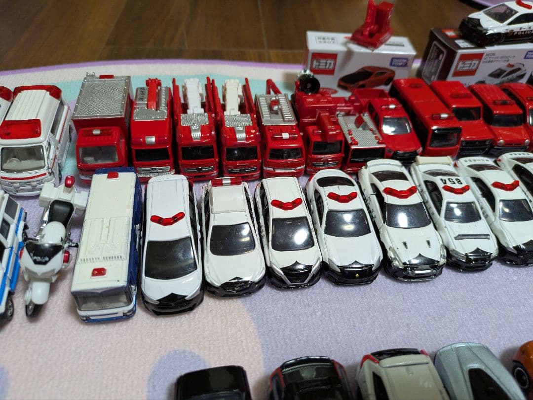トミカ まとめ売り 350台以上