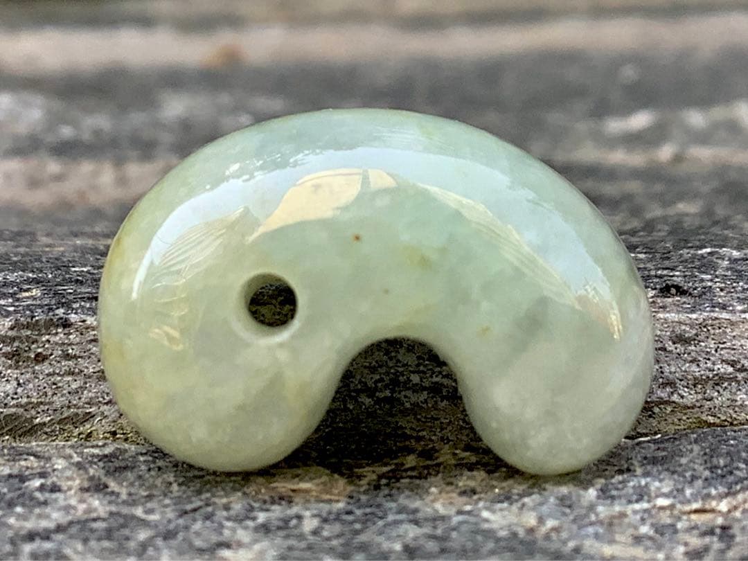 ✳極上肌‼️氷紋様‼️ ソーティング付アイスジェイド糸魚川翡翠勾玉本物‼️高額材料使用