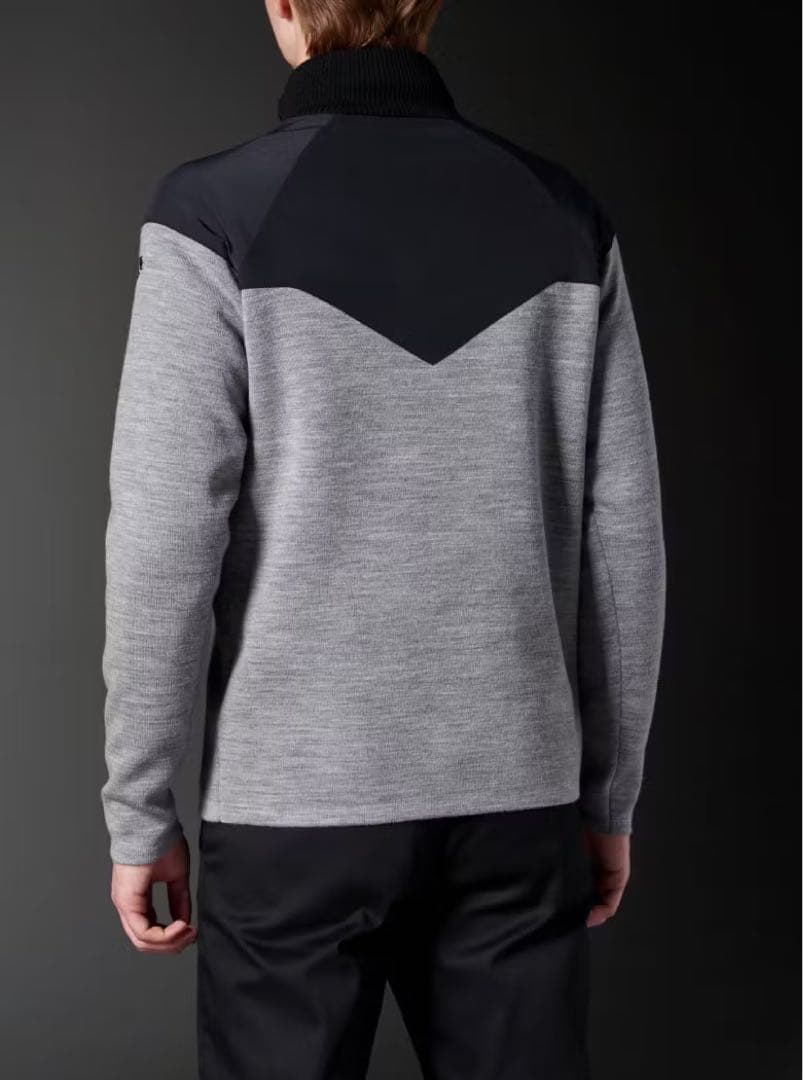 DESCENTE カッティングデザイン ジップスタンド セーター L