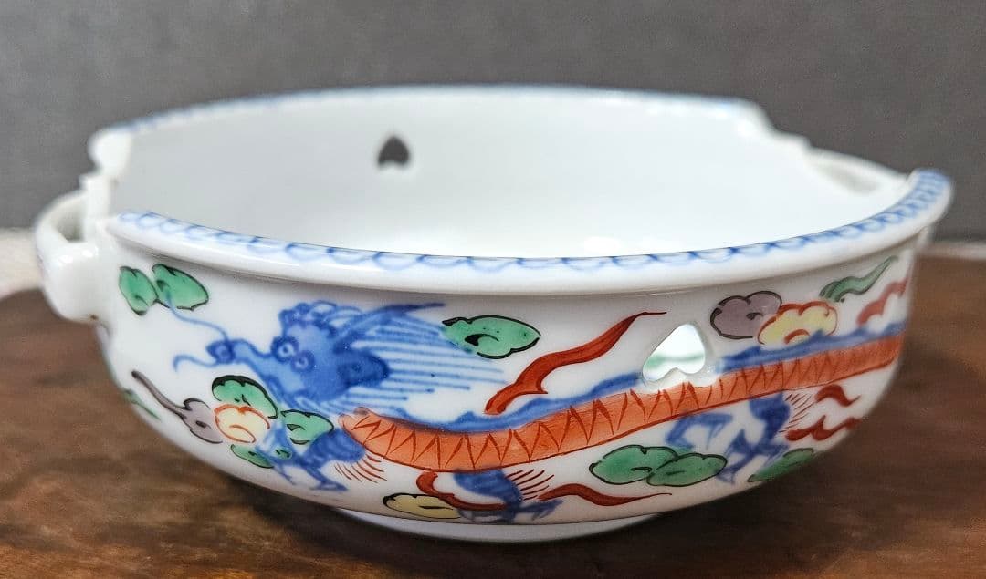 上作品❗】 中国古美術古陶磁器　清代　倣明代萬暦年製　五彩　雲龍図　手付透造　鉢