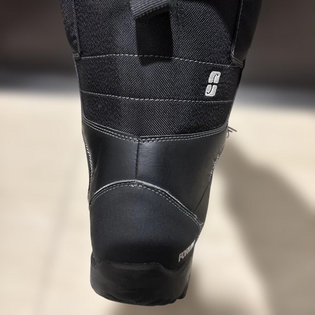 【FORUM】スノーボード　ブーツ　28センチ　ブラック