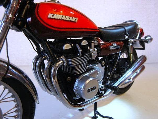 特価 MINICHAMPS (1/12) カワサキ Z1 900