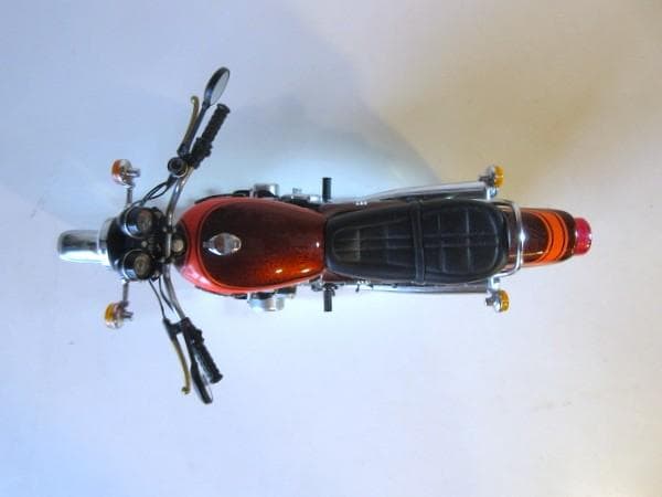 特価 MINICHAMPS (1/12) カワサキ Z1 900