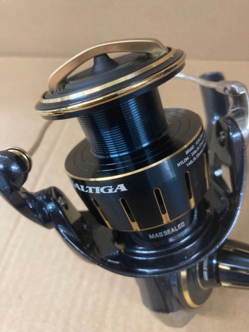 割引中！ステッカー屋さん 専用　23ソルティガ4000H 美品