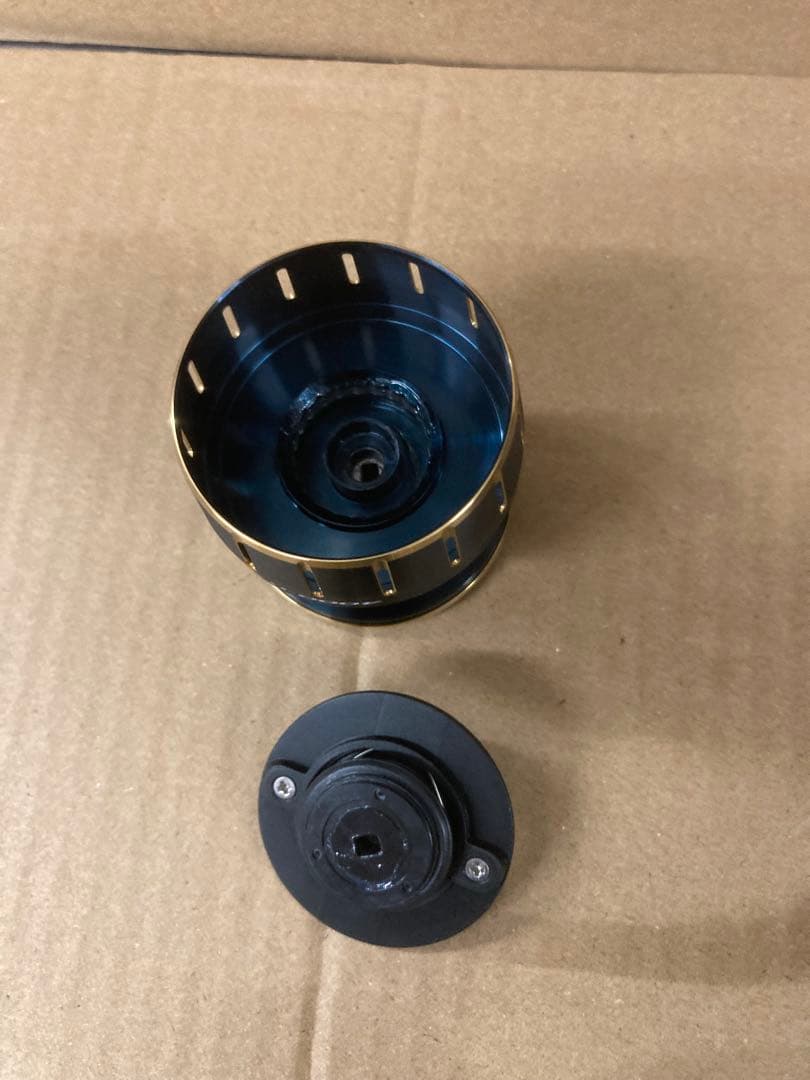 割引中！ステッカー屋さん 専用　23ソルティガ4000H 美品