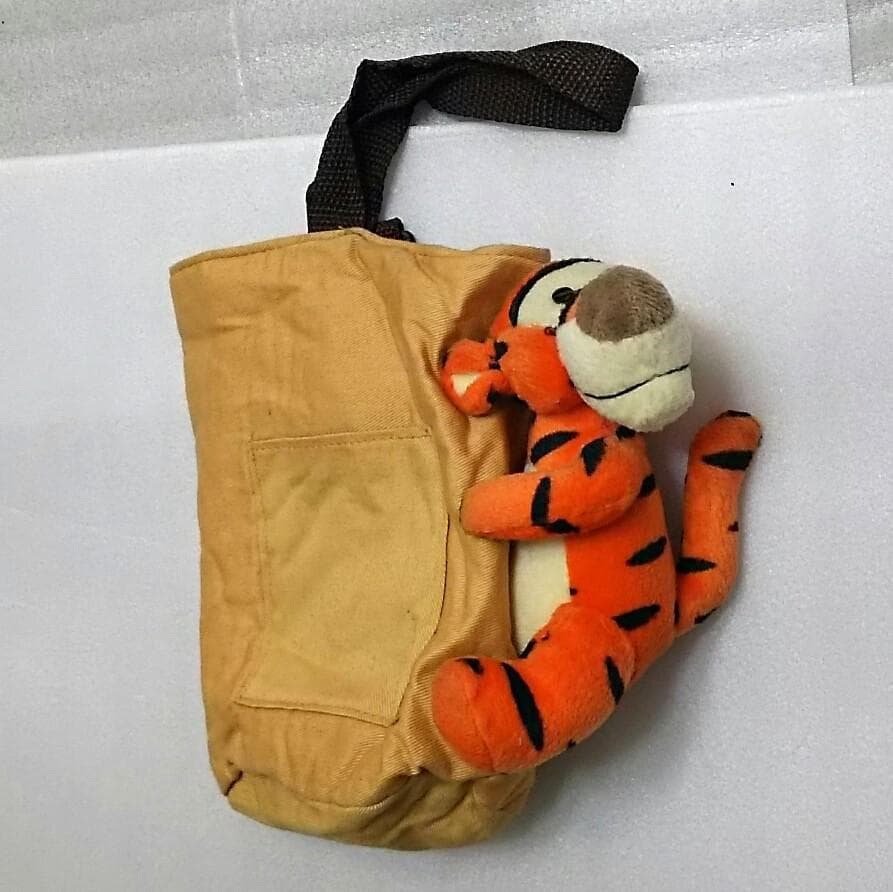 昭和レトロ 平成レトロ♪くまのプーさん ティガー イーヨー ピグレットぬいぐるみ