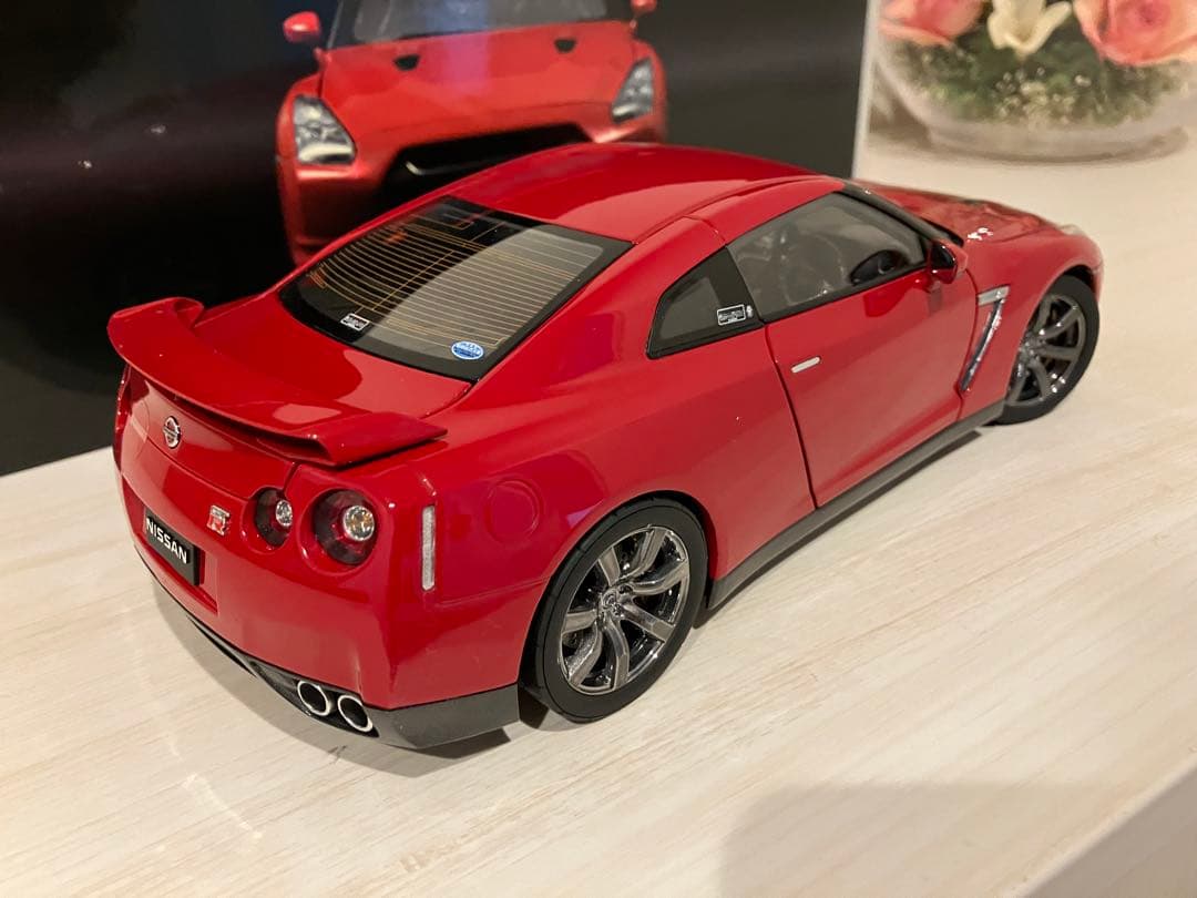 1/18 京商 日産 スカイラインGTR R35 Premium