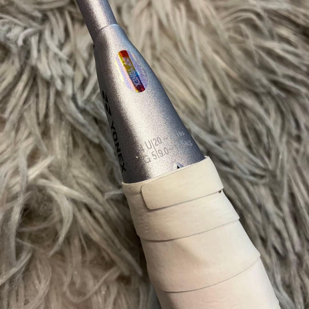 【美品】アストロクス88D PRO バドミントンラケット 4UG5