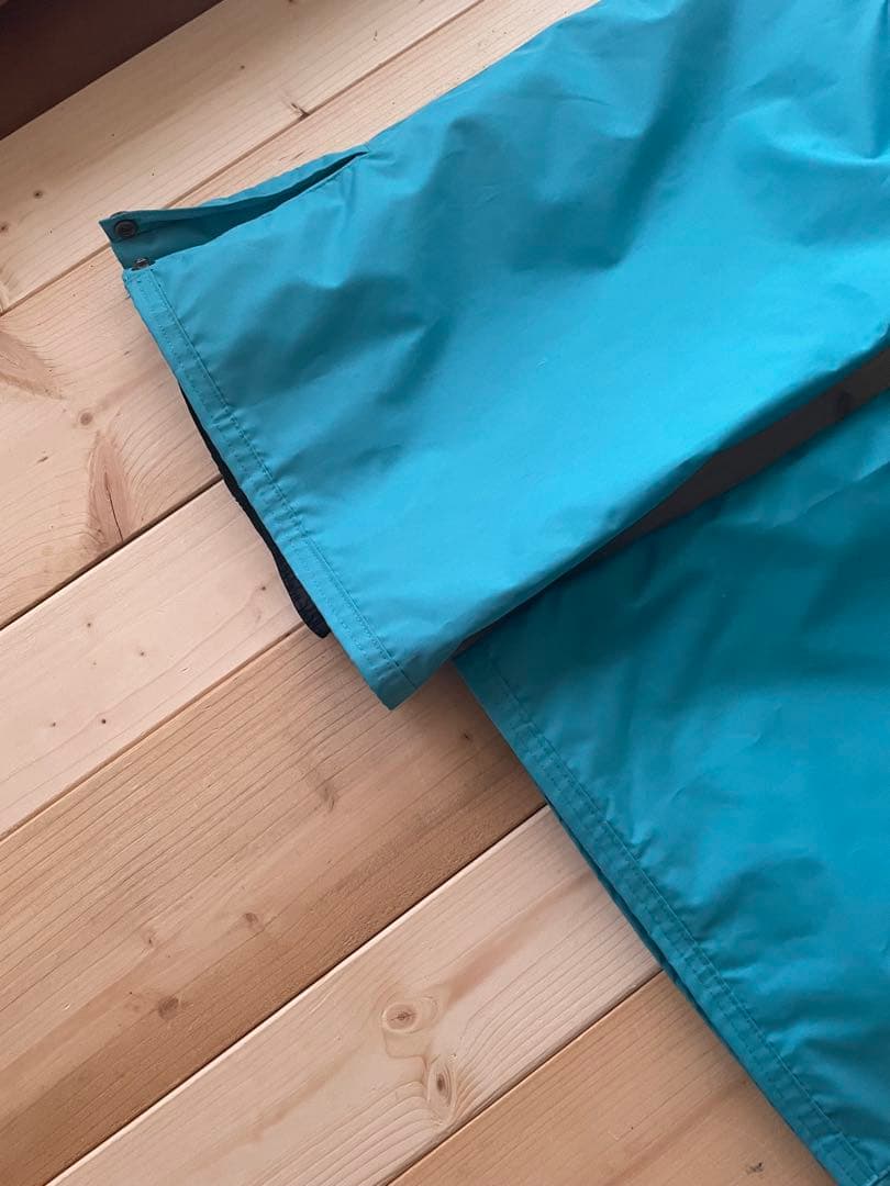 Volcom THERMONITEスノボ ダウンジャケットとパンツセット M