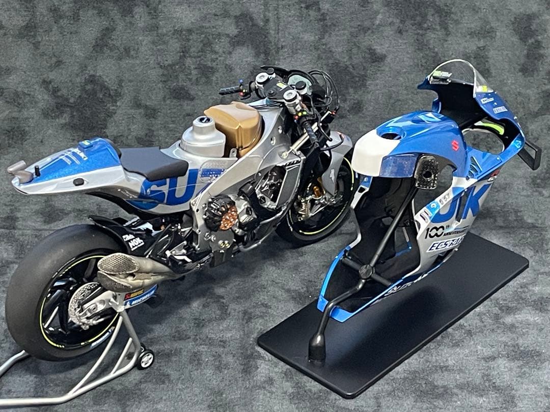 タミヤ1/12 TEAM SUZUKI ECSTAR GSX-RR'20