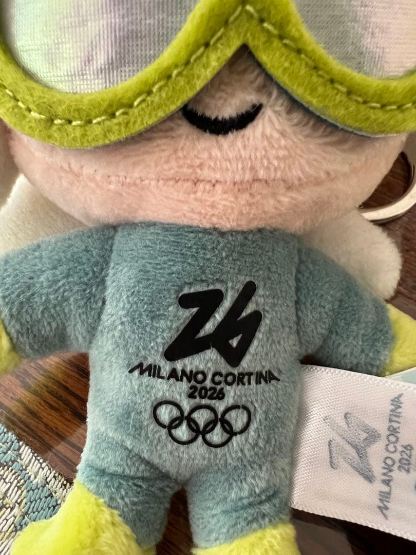 ミラノオリンピック　公式ショップ　キーリング付マスコット　「ティナのお友達」
