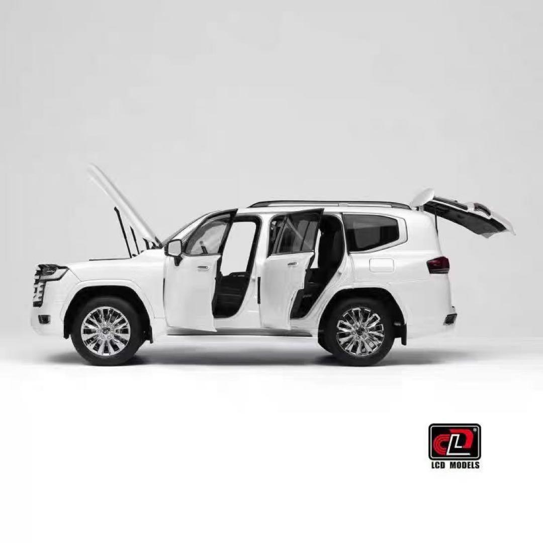 新発売 LCD 1/18 トヨタ ランドクルーザー LC300 ZX ミニカー