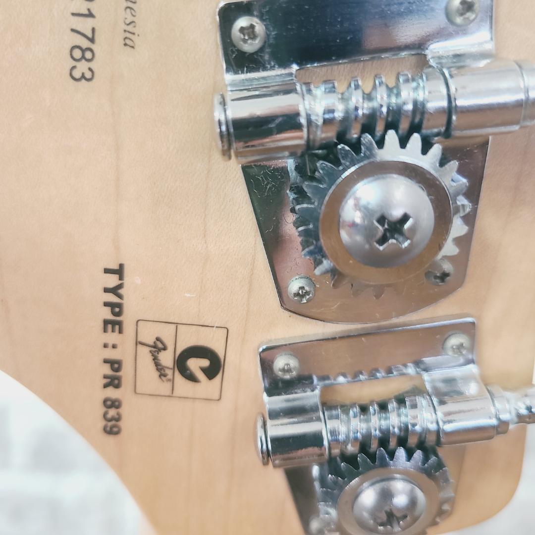 ベース Squier by Fender Active Jazz Bass PR839