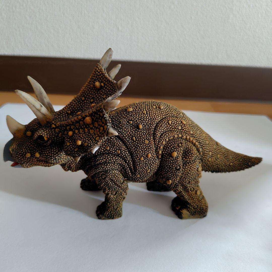 恐竜フィギュア 4体 レトロ 昭和 希少 アンキロサウルス　トリケラトプス