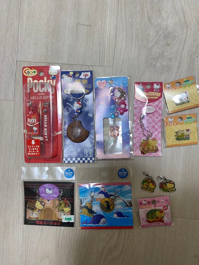 ご当地キティまとめ売り 124個