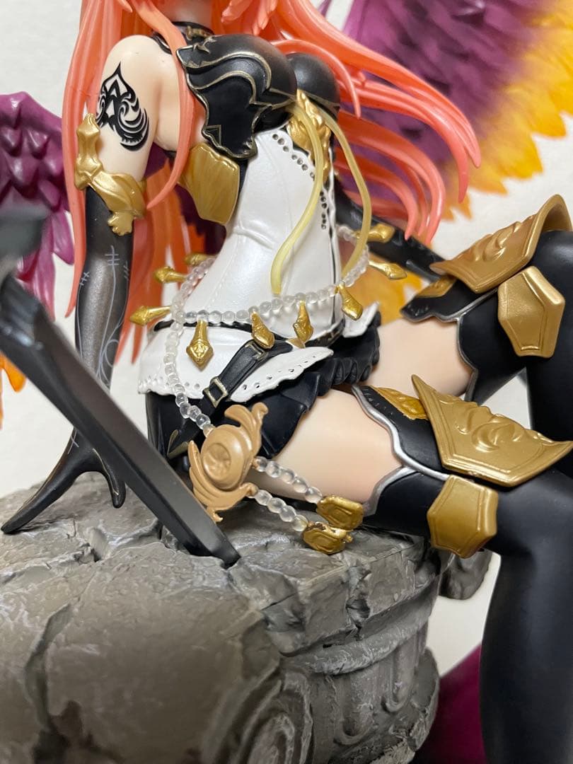 神撃のバハムート ダークエンジェル・オリヴィエ 1/8スケールフィギュア