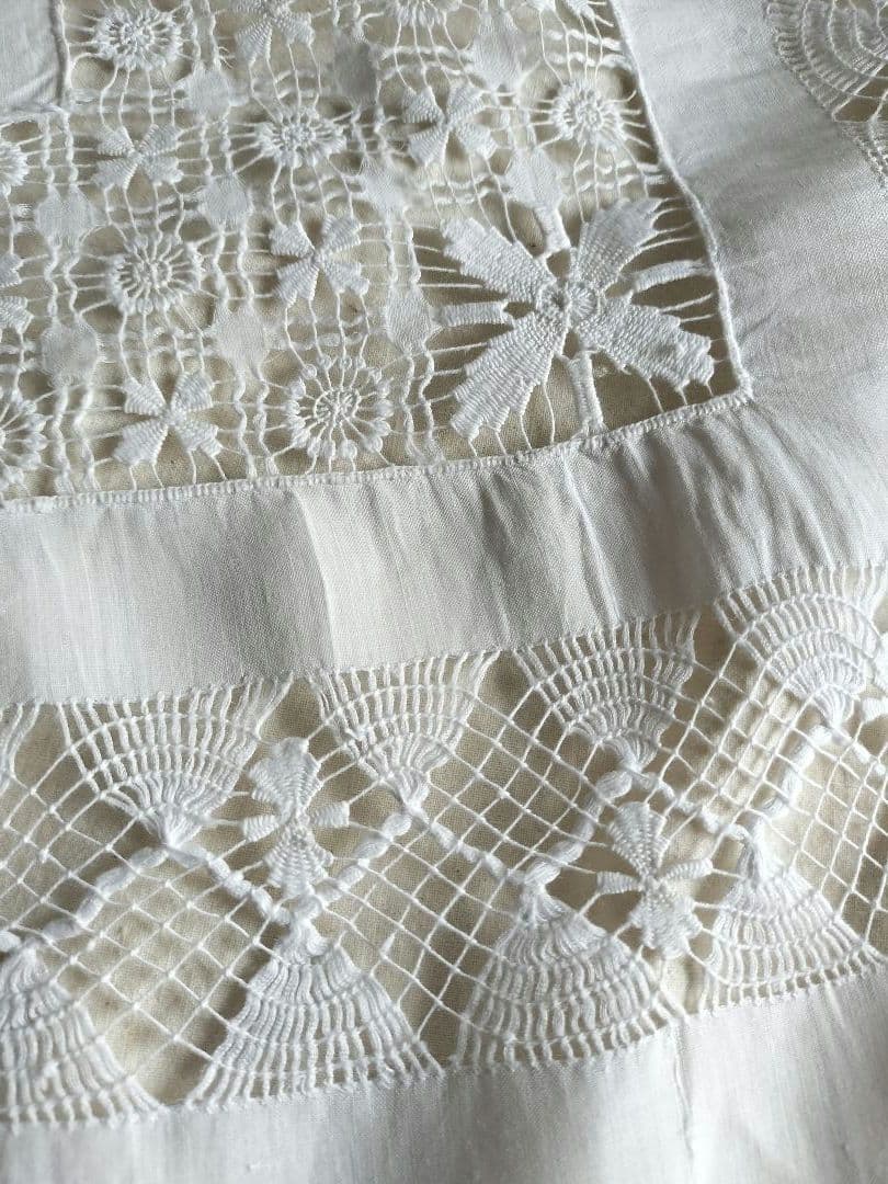 フランスアンティーク　ボビンレース　whiteテーブルクロス