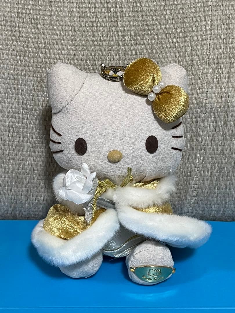 ハローキティぬいぐるみ ビンテージドールコレクション 赤青ゴールド緑　激レア品