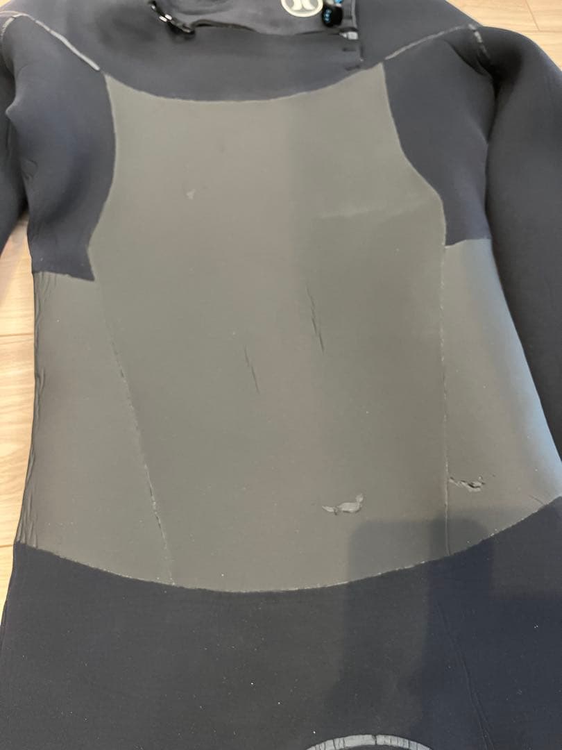 【美品】ハーレーSサイズ　フード付きセミドライウェットスーツ5mm