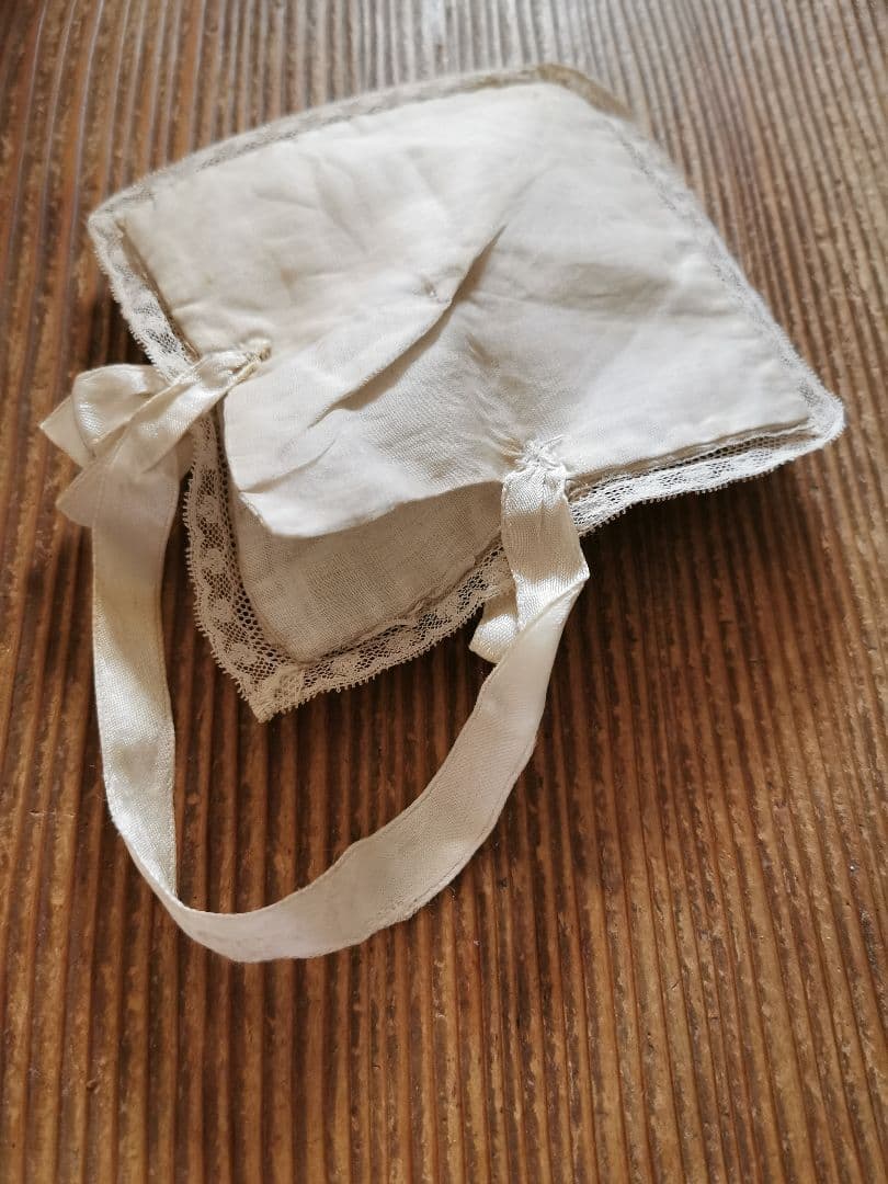 アンティーク 初聖体式 花刺繍&プリーツ リネンシルク オモニエール 二重バッグ