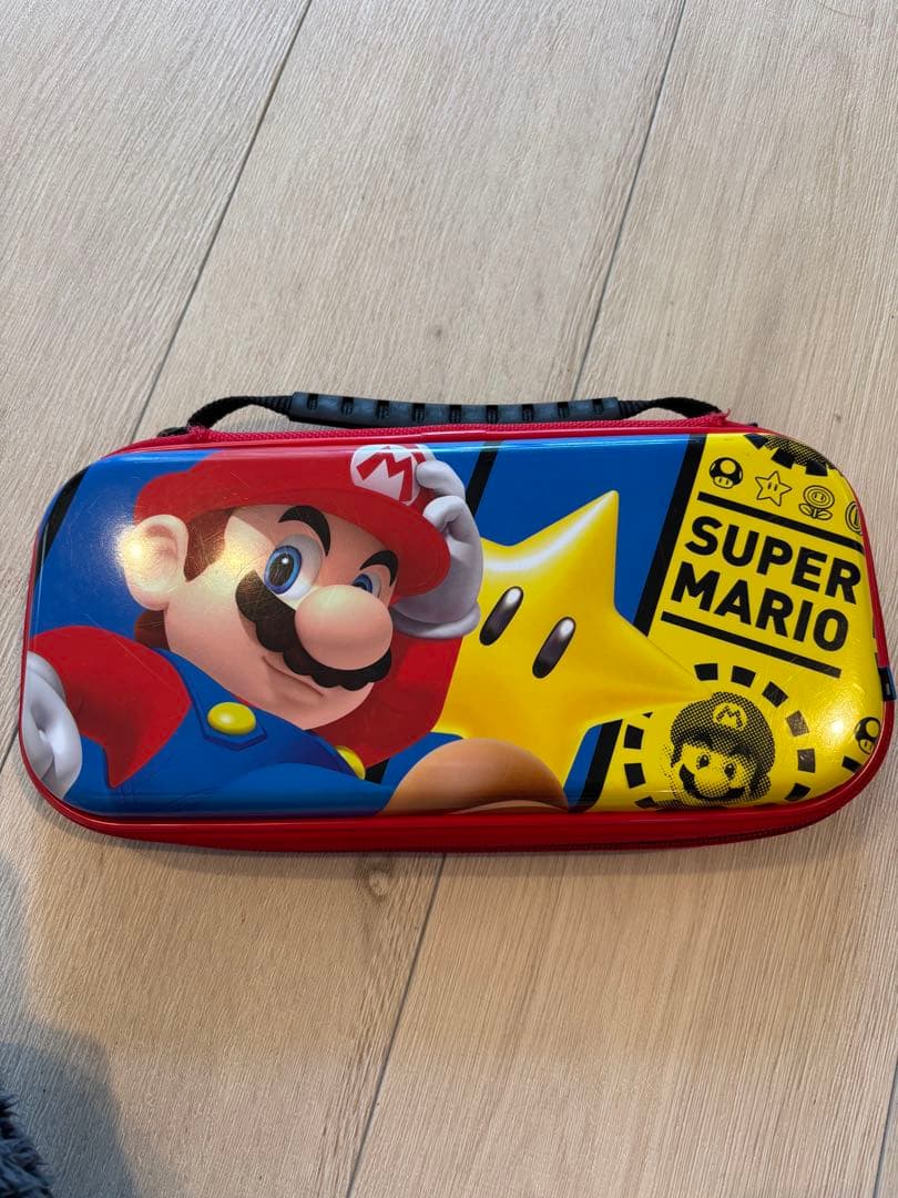 Nintendo Switch 有機EＬセット　純正コントローラー、カセット2本