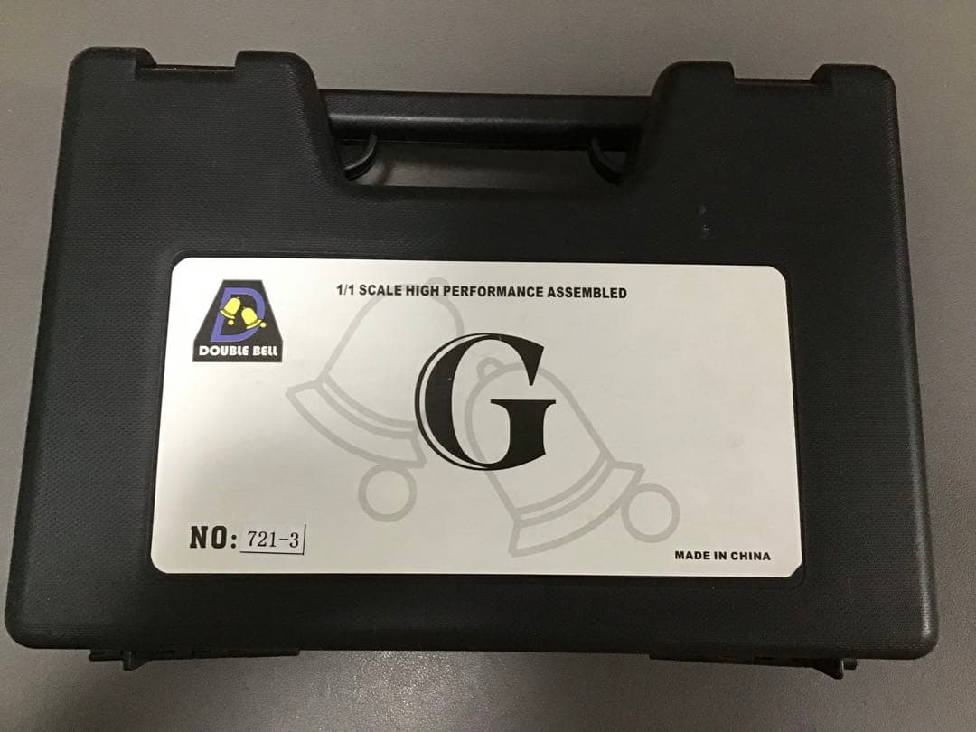 GLOCK 17 ガスガン マガジン2本＋ラバーグリップ＋マルイライト他付