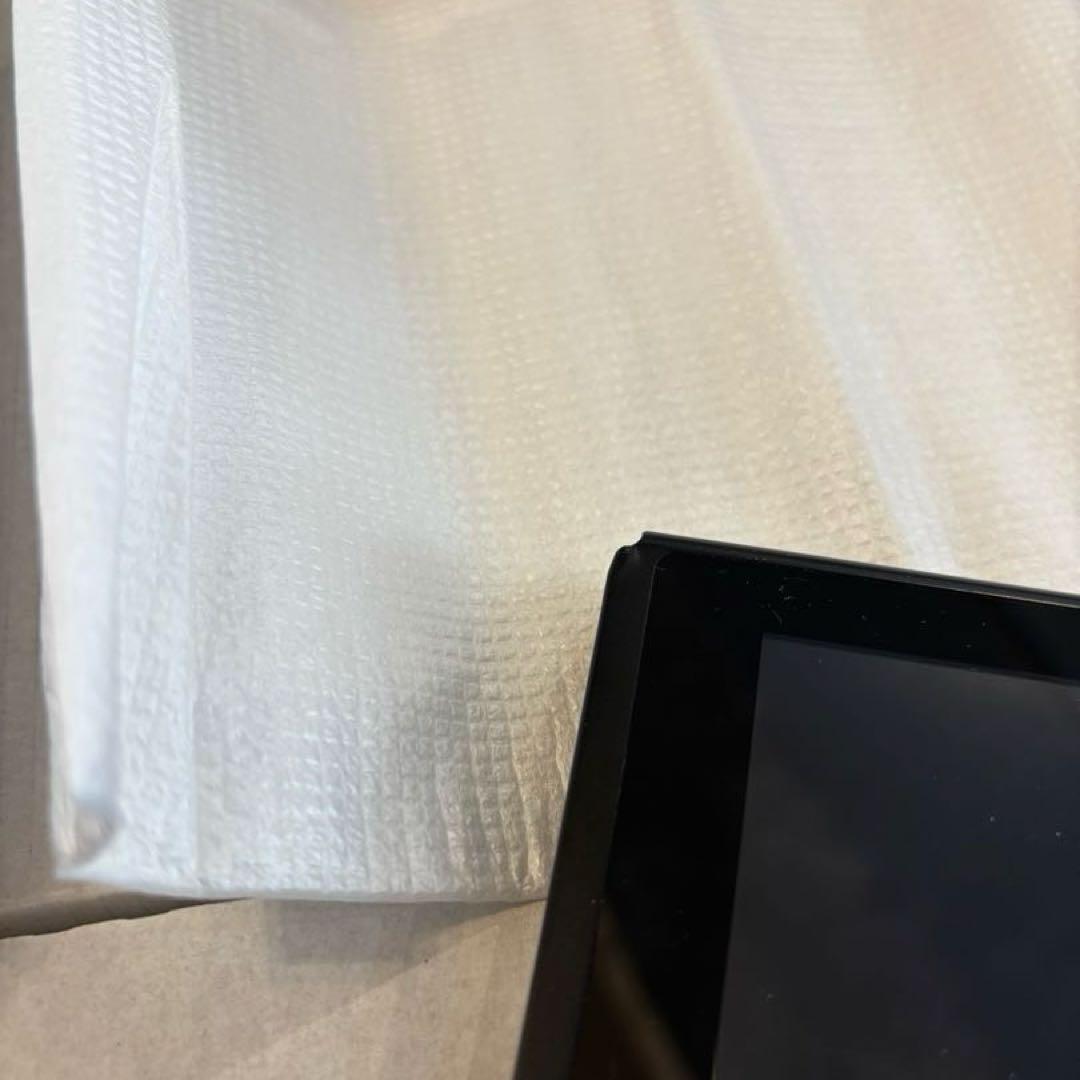 Nintendo Switch 本体　ネオンブルー（L）　ネオンレッド（R）