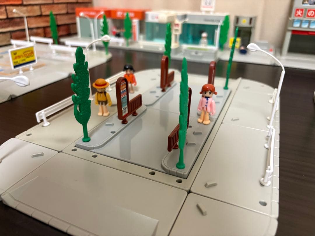 トミカタウン　まとめ売り　プラキッズ12体付き