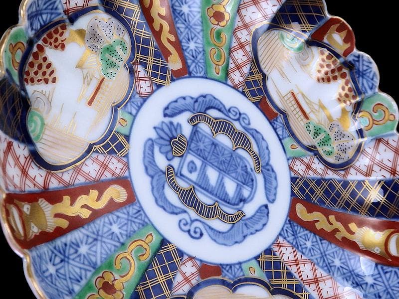 大聖寺伊万里　金襴手　紋章に菊花皿 　5寸皿　CYx